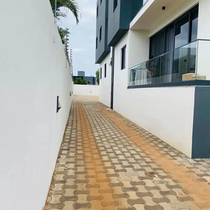 582501744_1376921600529742_3527593151717587701_n